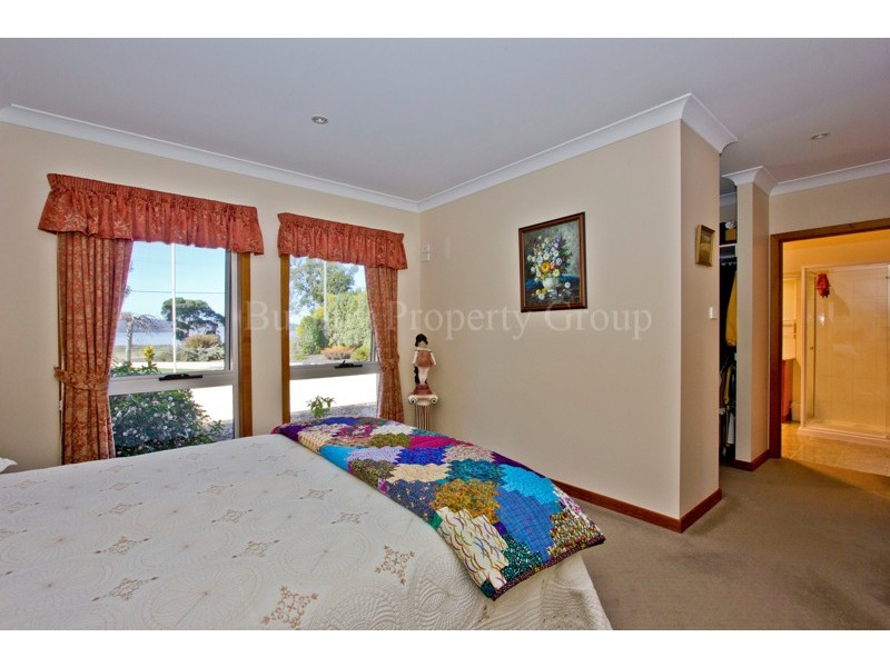 10 Foreshore Road, Swan Point TAS 7275