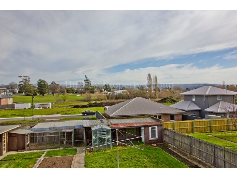 13 George Town Road, Newnham TAS 7248