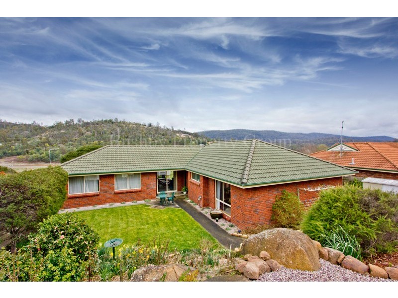 10 Longvista Road, Blackstone Heights TAS 7250
