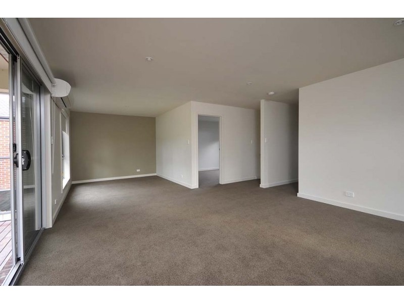 6/25 Fairway Crescent, Shearwater TAS 7307