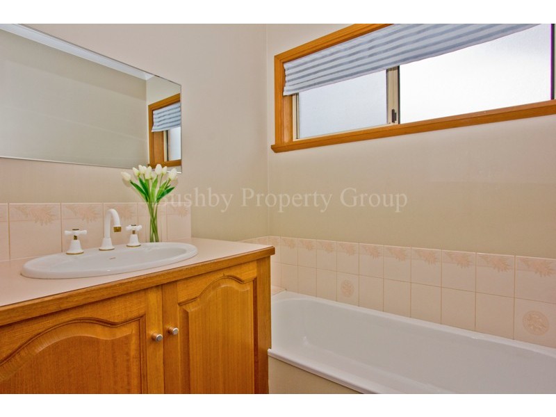6 Doncaster Court, Trevallyn TAS 7250