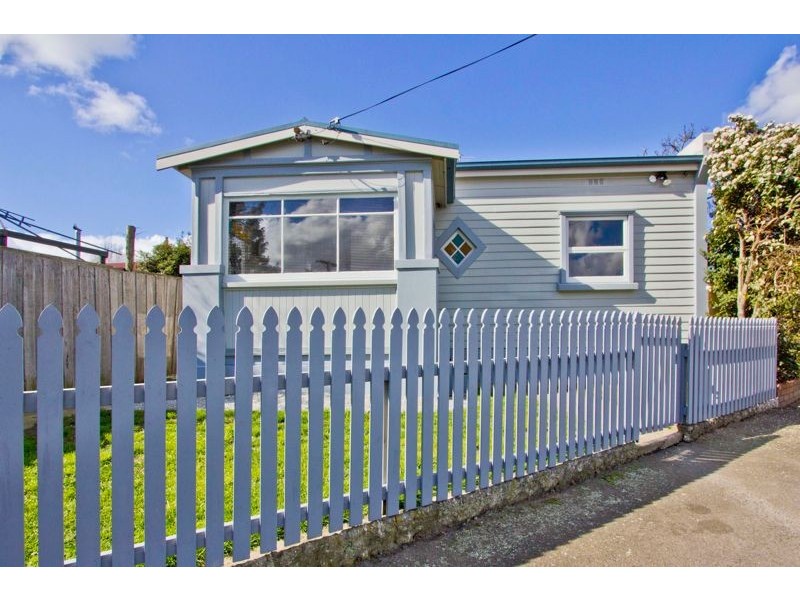 1 Pyenna Avenue, Kings Meadows TAS 7249