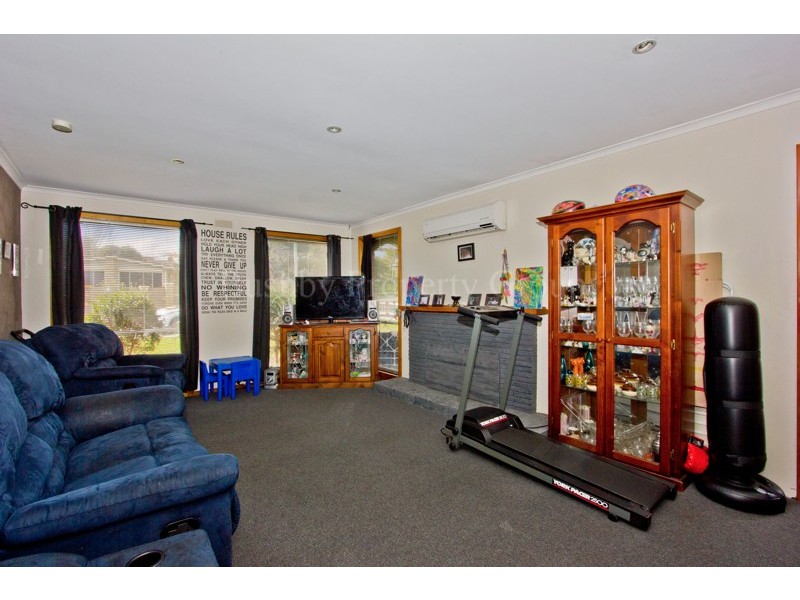 19 Clinton Court, Summerhill TAS 7250