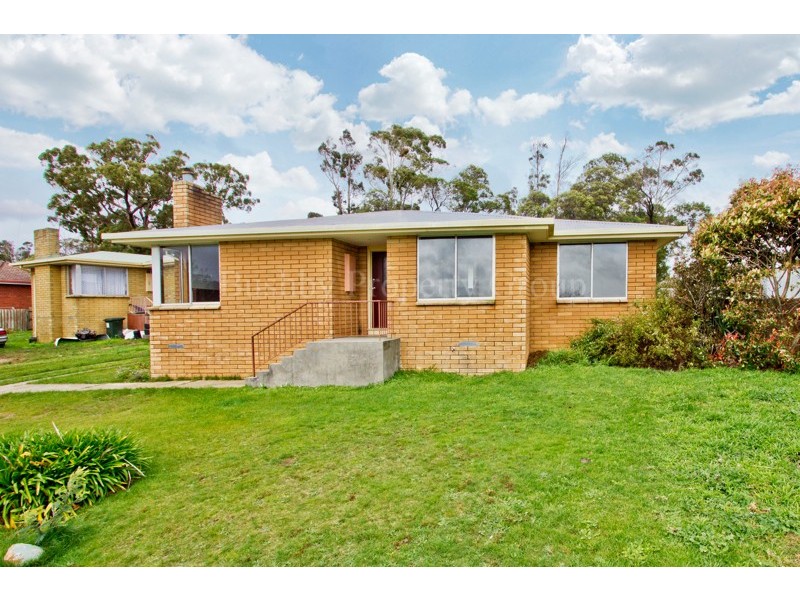 10 Amundsen Street, Ravenswood TAS 7250