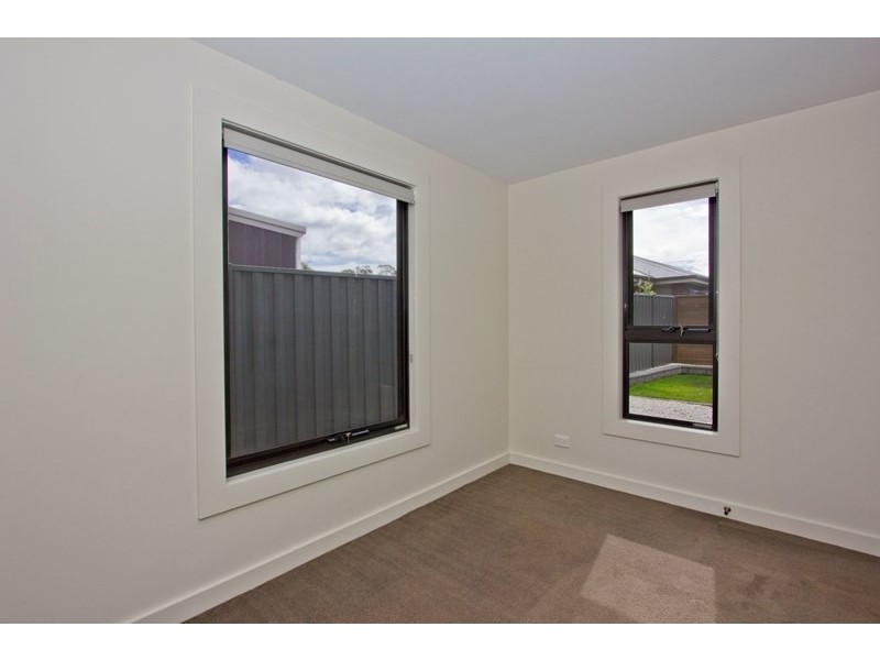 2/40 Legges Court, Prospect TAS 7250