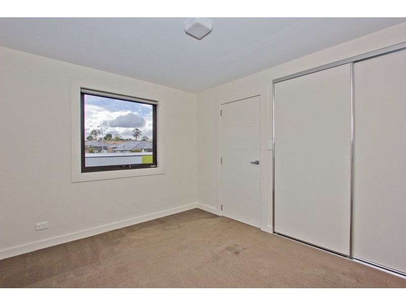 2/40 Legges Court, Prospect TAS 7250