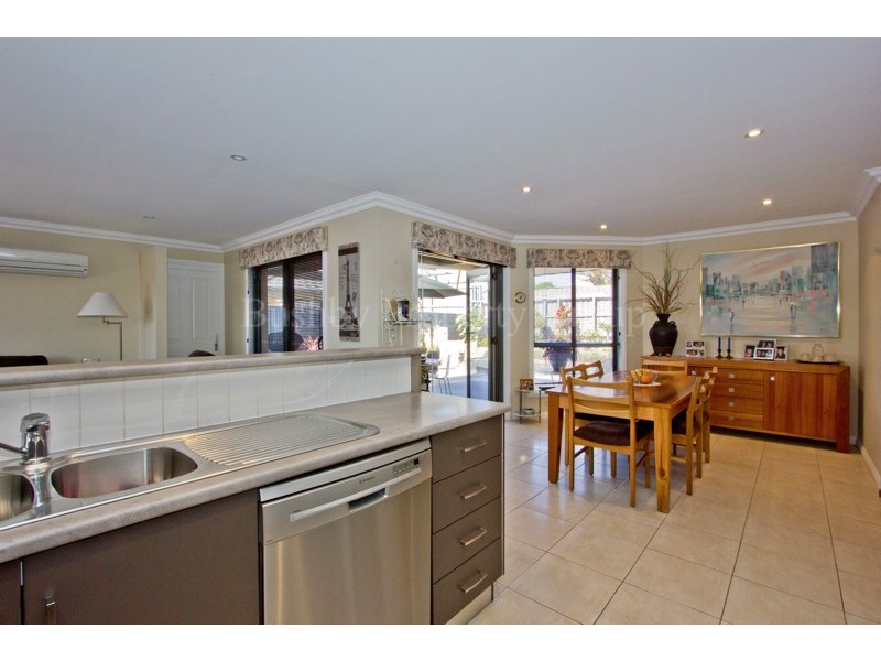 2/7 McRae Place, Prospect Vale TAS 7250