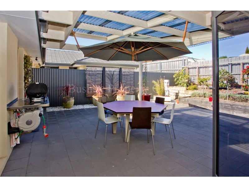 2/7 McRae Place, Prospect Vale TAS 7250