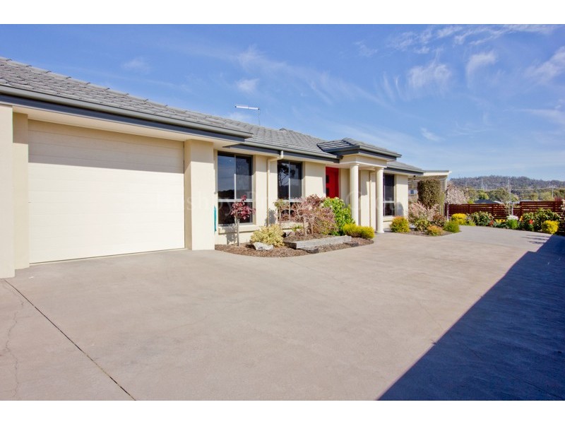 2/7 McRae Place, Prospect Vale TAS 7250