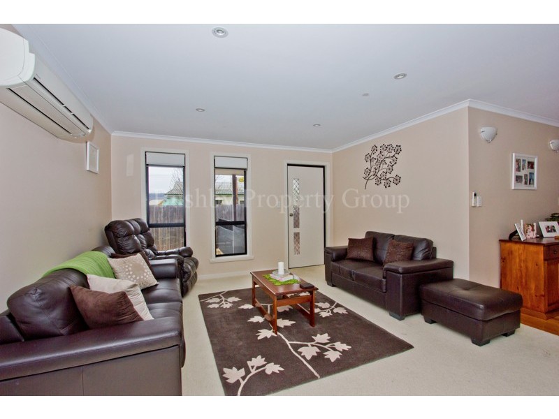 2/4 Adams Street, Mowbray TAS 7248