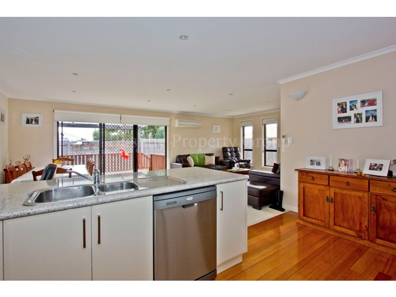 2/4 Adams Street, Mowbray TAS 7248