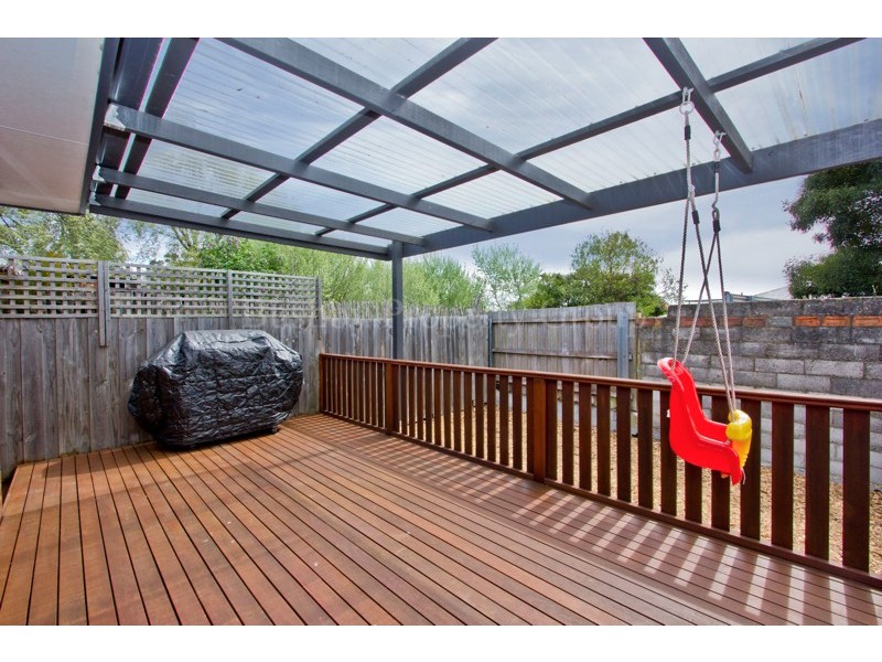 2/4 Adams Street, Mowbray TAS 7248