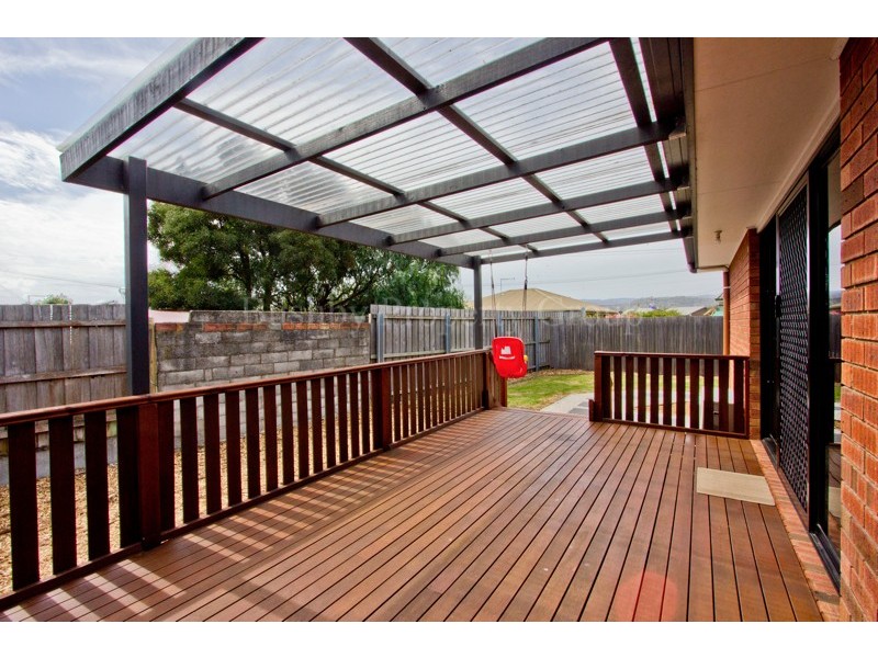 2/4 Adams Street, Mowbray TAS 7248