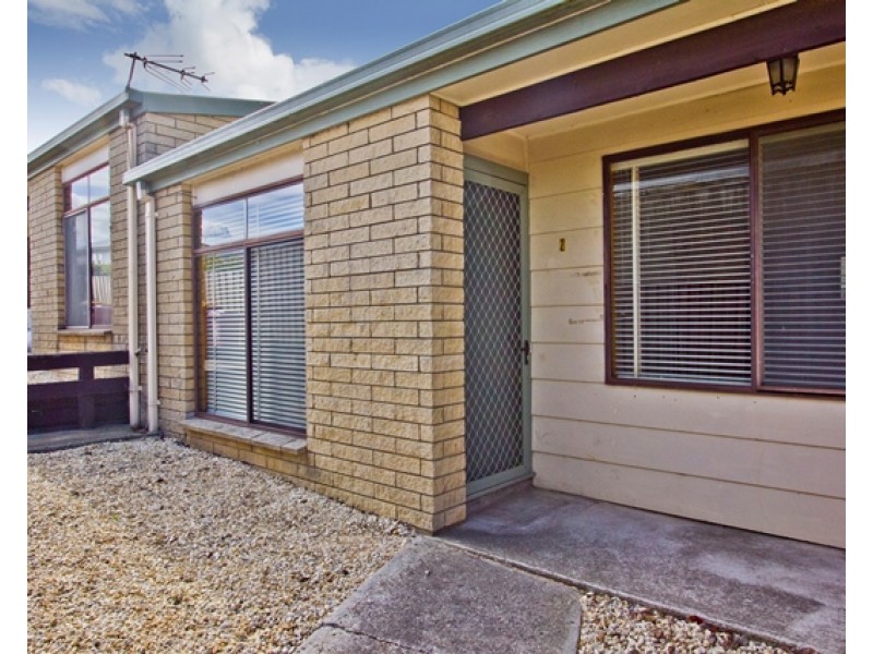 2/36A Georgetown Road, Newnham TAS 7248