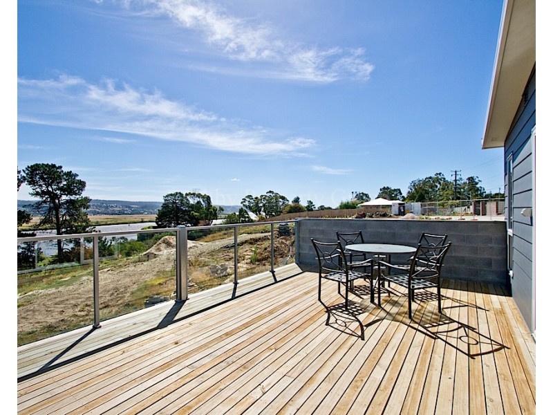 13/73 Foch Street, Mowbray TAS 7248