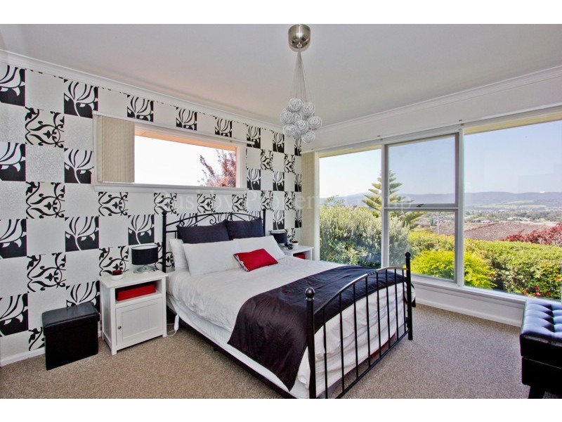 8 Nichols Street, Kings Meadows TAS 7249