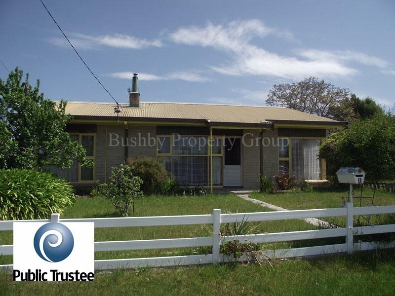 11 Annie Street, St Helens TAS 7216