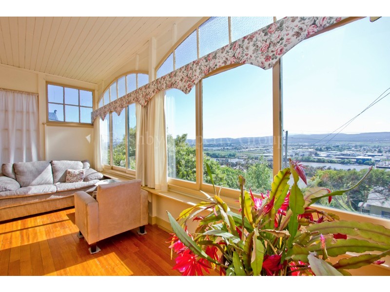 43 Forest Road, Trevallyn TAS 7250