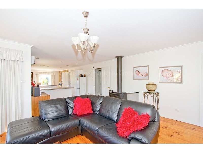 9 Owen Place, Summerhill TAS 7250