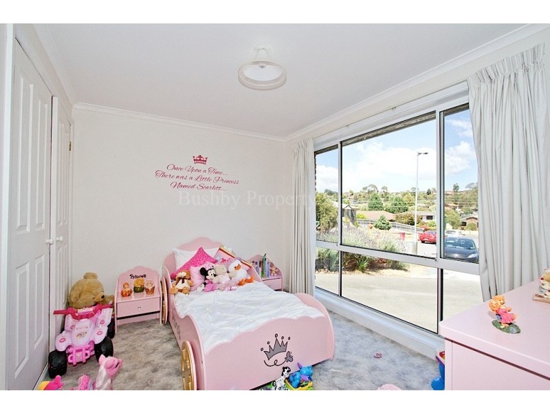 9 Owen Place, Summerhill TAS 7250
