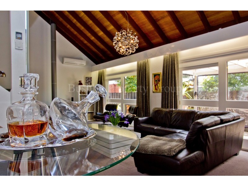 2 Kensington Gardens, Norwood TAS 7250