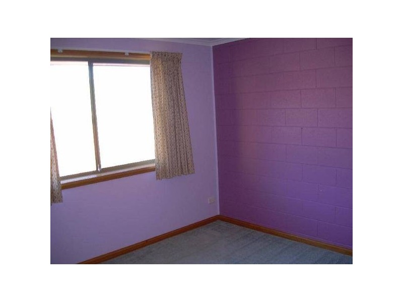 2/22 Notley STREET, Newnham TAS 7248