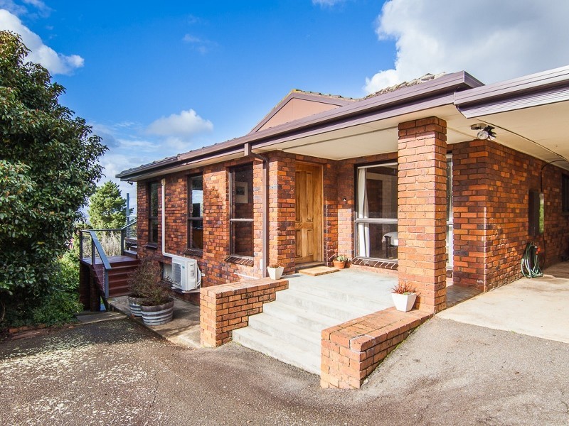 4 Gretna Grove, Norwood TAS 7250