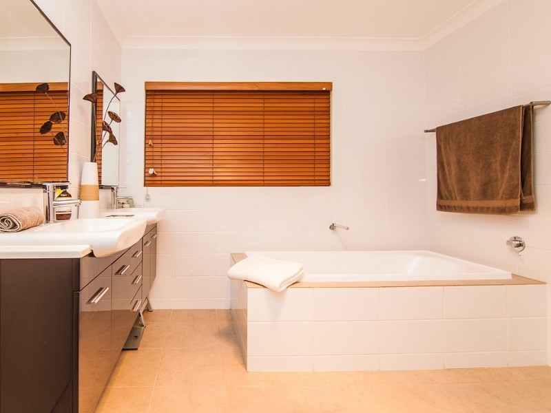 4 Gretna Grove, Norwood TAS 7250