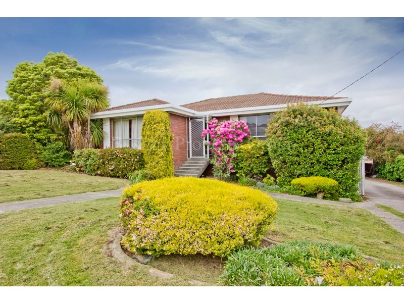 28 Bronzewing Avenue, Newnham TAS 7248
