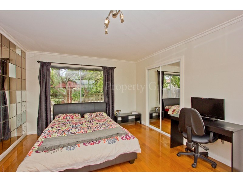 13 Woodland Grove, Newnham TAS 7248