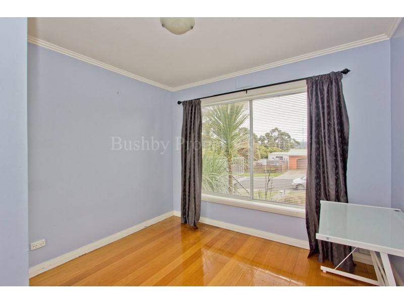 13 Woodland Grove, Newnham TAS 7248