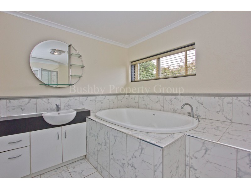 13 Woodland Grove, Newnham TAS 7248