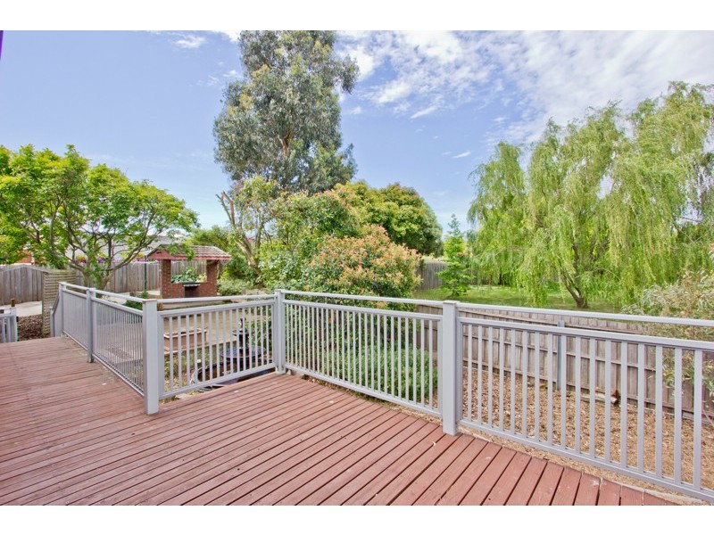 13 Woodland Grove, Newnham TAS 7248