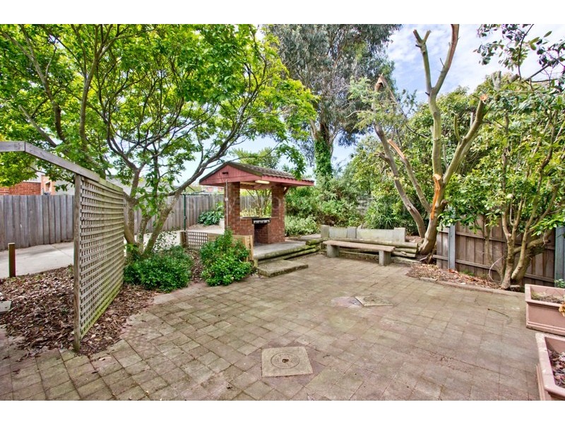 13 Woodland Grove, Newnham TAS 7248