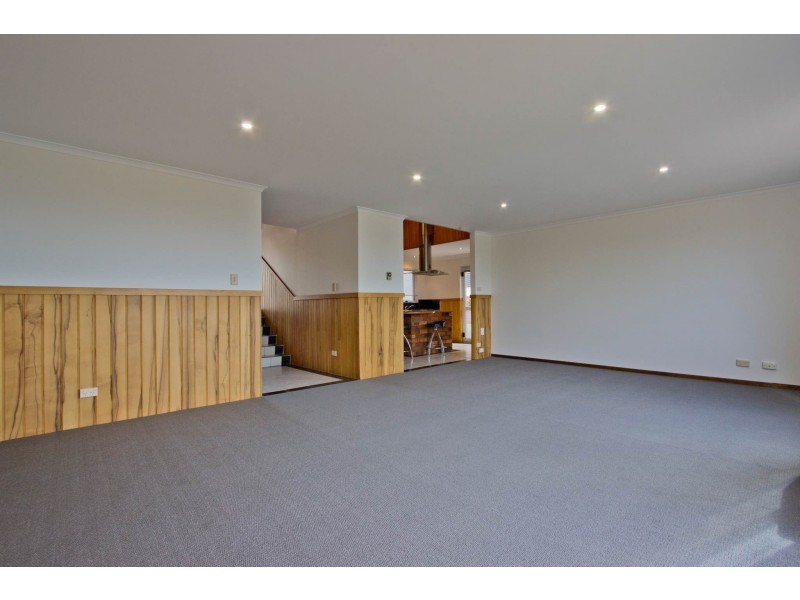 27 Nichols Street, Kings Meadows TAS 7249