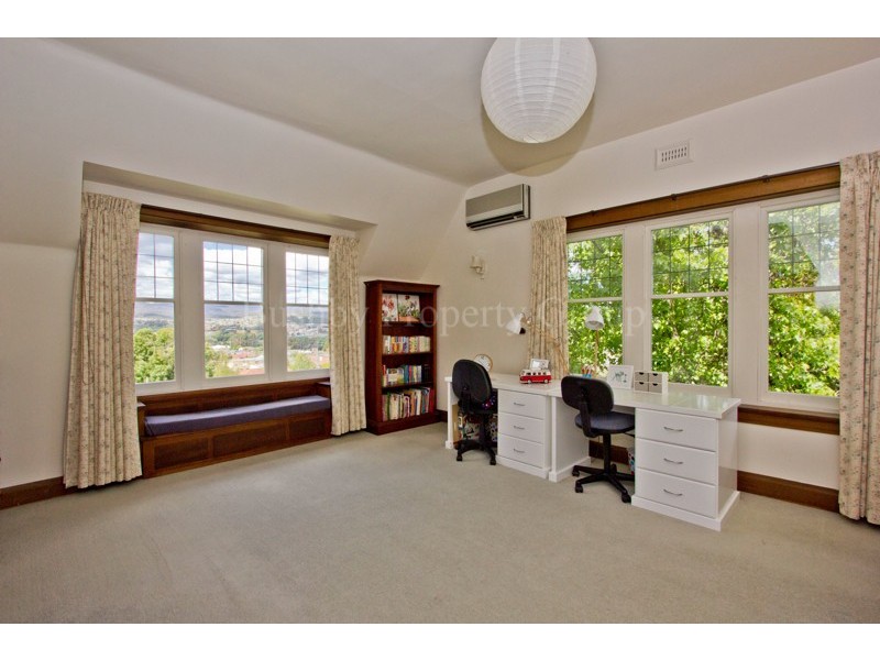 8 Kenyon Street, Newstead TAS 7250