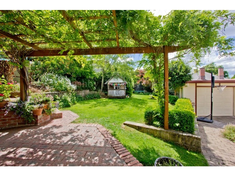 8 Kenyon Street, Newstead TAS 7250