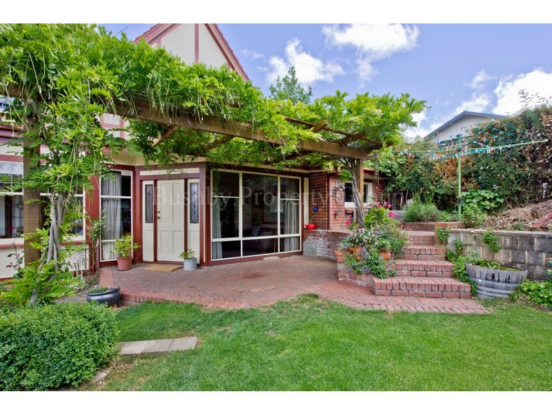 8 Kenyon Street, Newstead TAS 7250