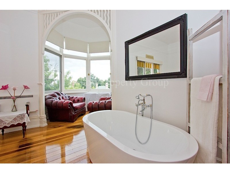 10 Croydon Avenue, Newstead TAS 7250