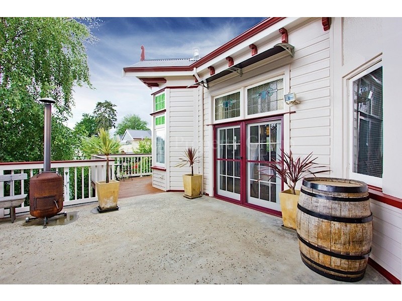 10 Croydon Avenue, Newstead TAS 7250