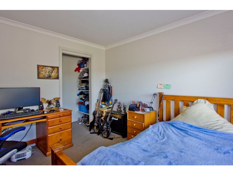 2/24 Roberts Crescent, Newnham TAS 7248