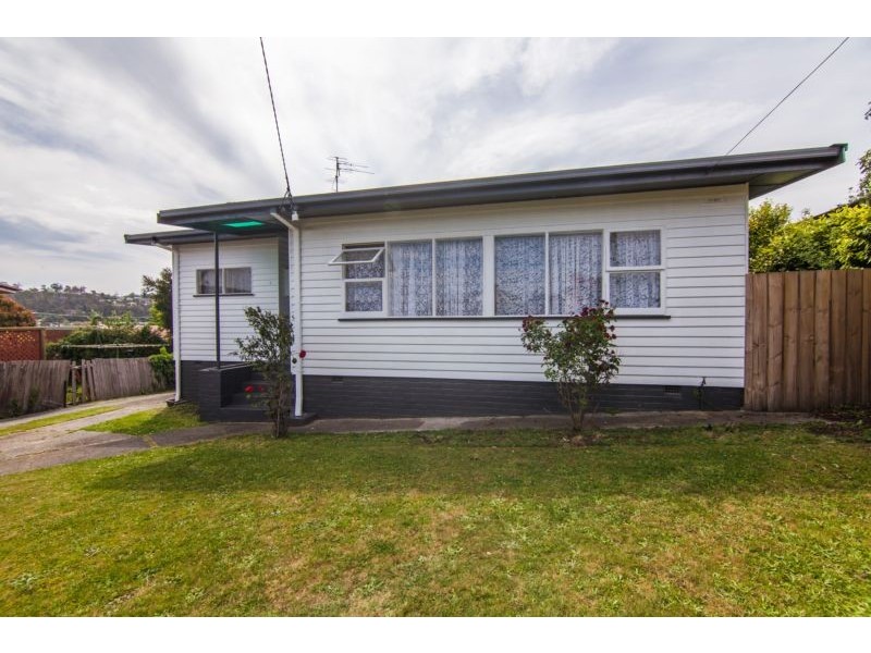 3 Warwick Place, Kings Meadows TAS 7249