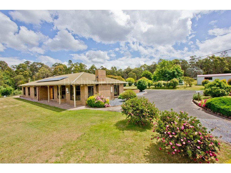 12 Augustus Road, Beauty Point TAS 7270