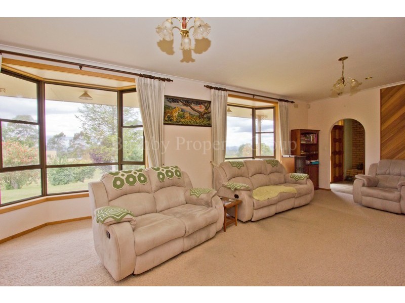 12 Augustus Road, Beauty Point TAS 7270