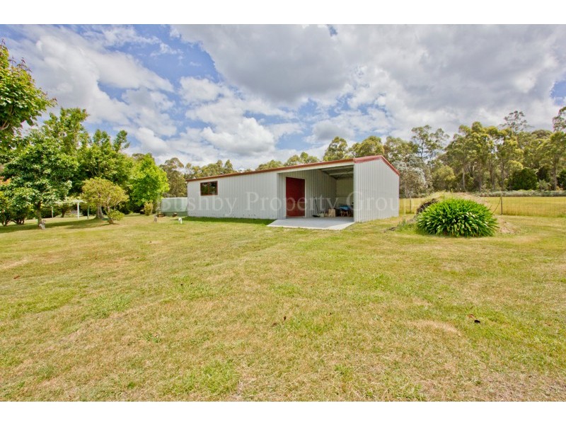 12 Augustus Road, Beauty Point TAS 7270