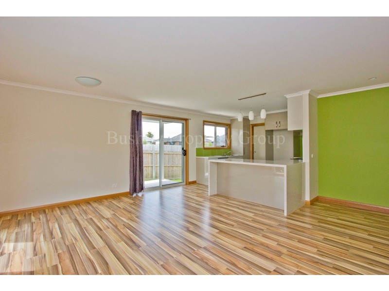1/5 Caprice Court, Newnham TAS 7248