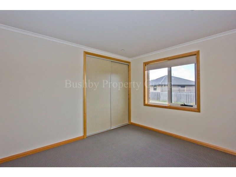 1/5 Caprice Court, Newnham TAS 7248