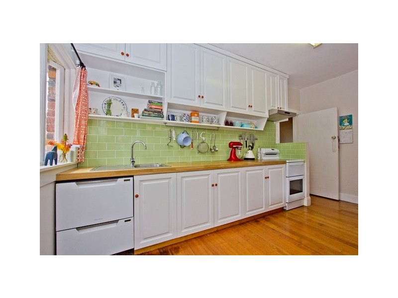 16 Bowen Avenue, Trevallyn TAS 7250