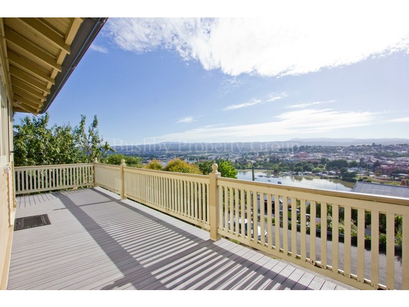 6 South Esk Road, Trevallyn TAS 7250