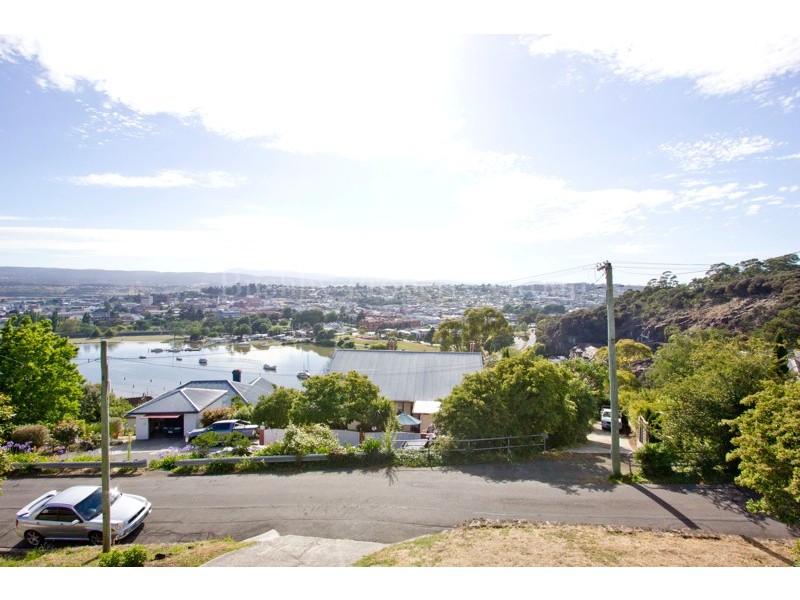 6 South Esk Road, Trevallyn TAS 7250